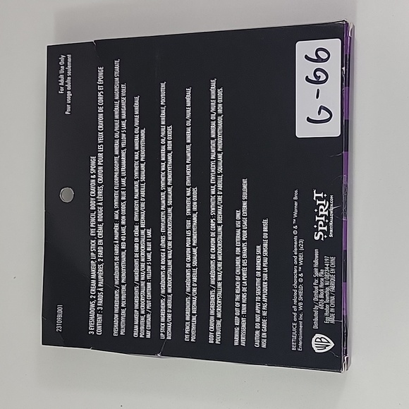 Spirit Halloween Beetlejuice Cosmetic Kit - Picture 2 of 3